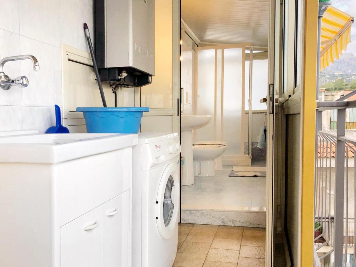 Apartament Tiziana Giardini-Naxos Zewnętrze zdjęcie